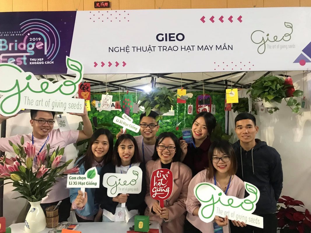 Trao Group – Cho đi với lòng tôn trọng – Give with respect