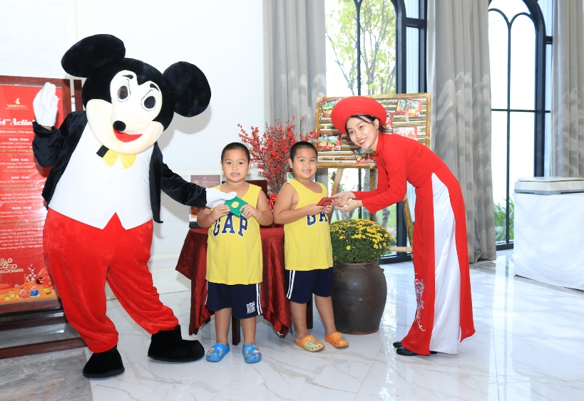 Vinpearl tặng Lì xì Hạt giống của Gieo và tổ chức cuộc thi "Vinpearl gieo niềm vui" 8 Vinpearl tặng Lì xì Hạt giống của Gieo và tổ chức cuộc thi "Vinpearl gieo niềm vui" 8