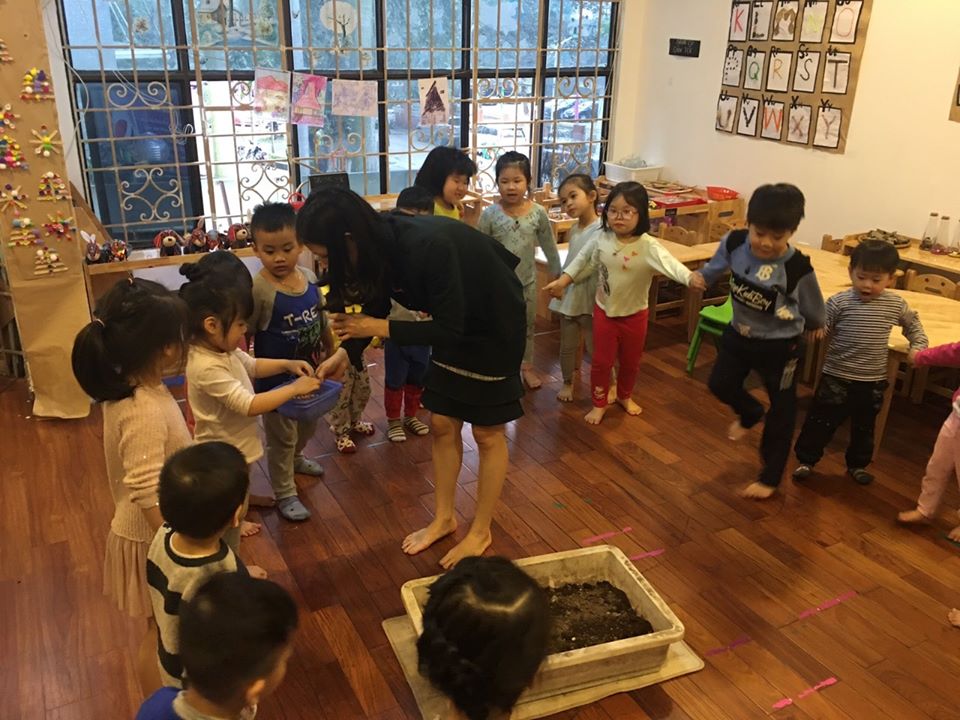 [Nhật kí Cuộc thi 2020] Hoạt động Thiết kế Lì xì Hạt giống tại trường Mầm non Mặt trời Bé Con 10