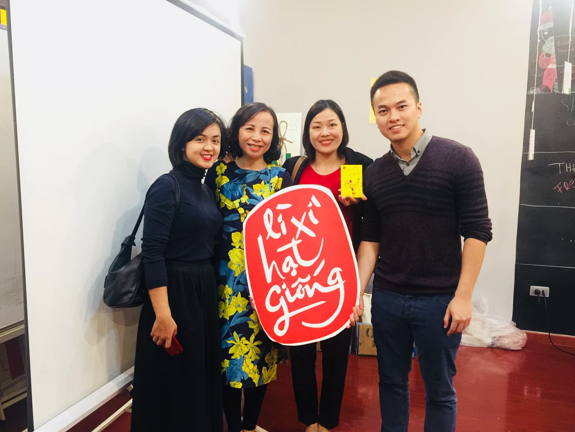 Buổi trò chuyện: Lì xì hạt giống và chuyện Lì xì đầu năm 10 Buổi trò chuyện: Lì xì hạt giống và chuyện Lì xì đầu năm 10