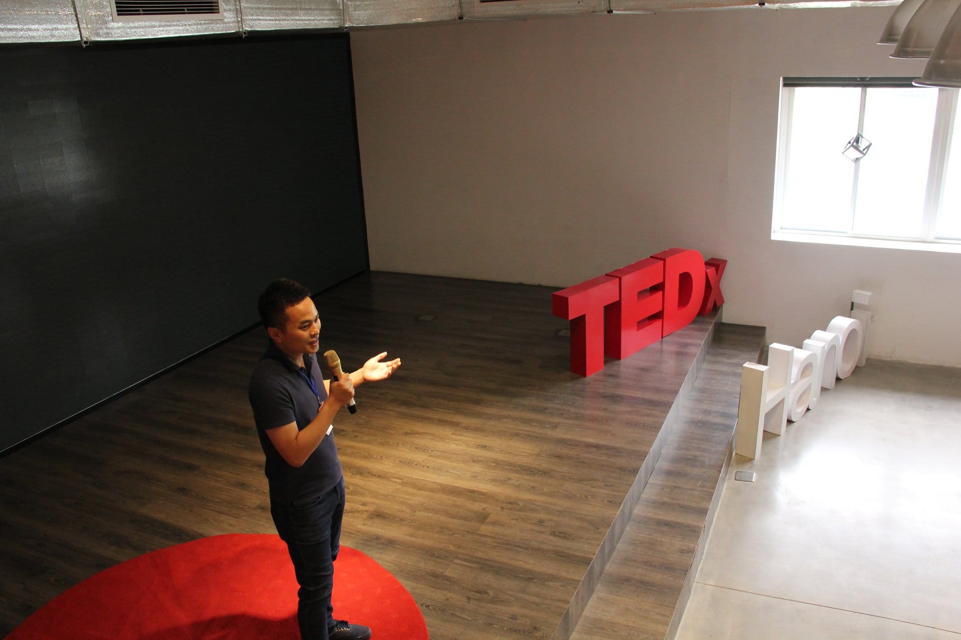 Bài phát biểu của Đức tại Tedx 2018: "Can anyone be creative?" 1