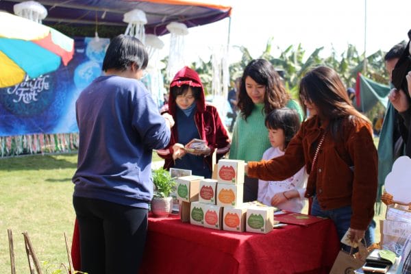 Những khoảnh khắc đẹp của Trao tại Lễ hội Biết Ơn - Thank You Life Fest 37 Những khoảnh khắc đẹp của Trao tại Lễ hội Biết Ơn - Thank You Life Fest 37