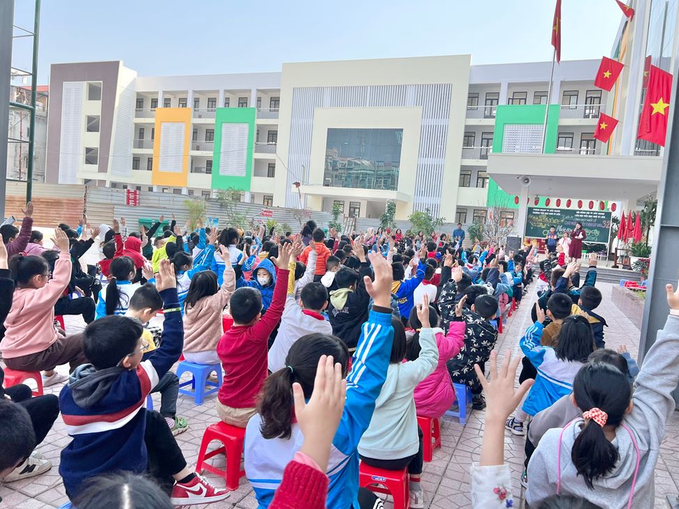 Chương trình Tết trồng cây “Lì xì hạt giống” của Trường Tiểu học Ngô Sĩ Liên, TP. Bắc Giang Xuân Quý Mão 2023 8 Chương trình Tết trồng cây “Lì xì hạt giống” của Trường Tiểu học Ngô Sĩ Liên, TP. Bắc Giang Xuân Quý Mão 2023 8