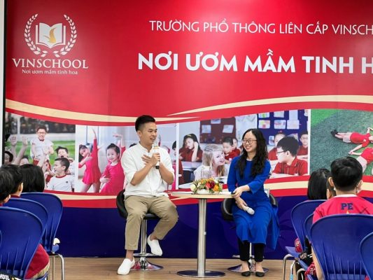 Trao Xuất bản giao lưu cùng học sinh Vinschool T35 Times City 15 Trao Xuất bản giao lưu cùng học sinh Vinschool T35 Times City 15