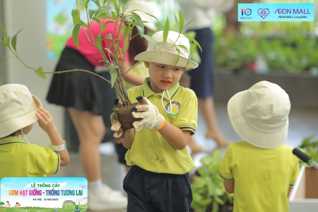 Quà tặng hạt giống trong lễ hội gieo hạt của Aeon Mall Long Biên 3 Quà tặng hạt giống trong lễ hội gieo hạt của Aeon Mall Long Biên 3