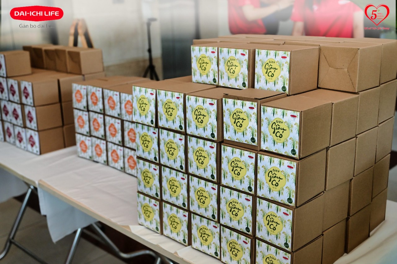 Dai-ichi chọn quà Gieo cho ngày 'tiếp sức xanh' 6