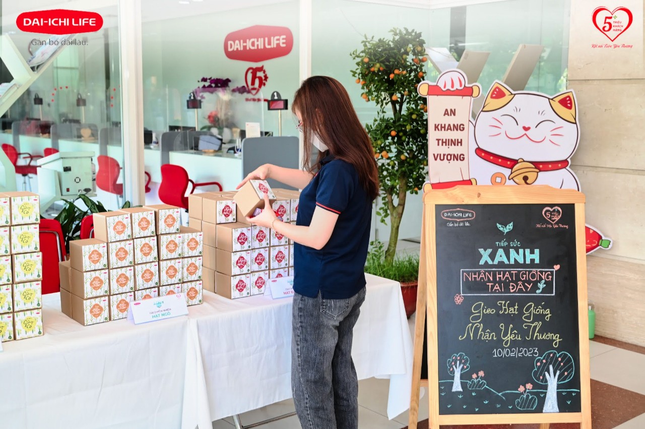 Dai-ichi chọn quà Gieo cho ngày 'tiếp sức xanh' 13