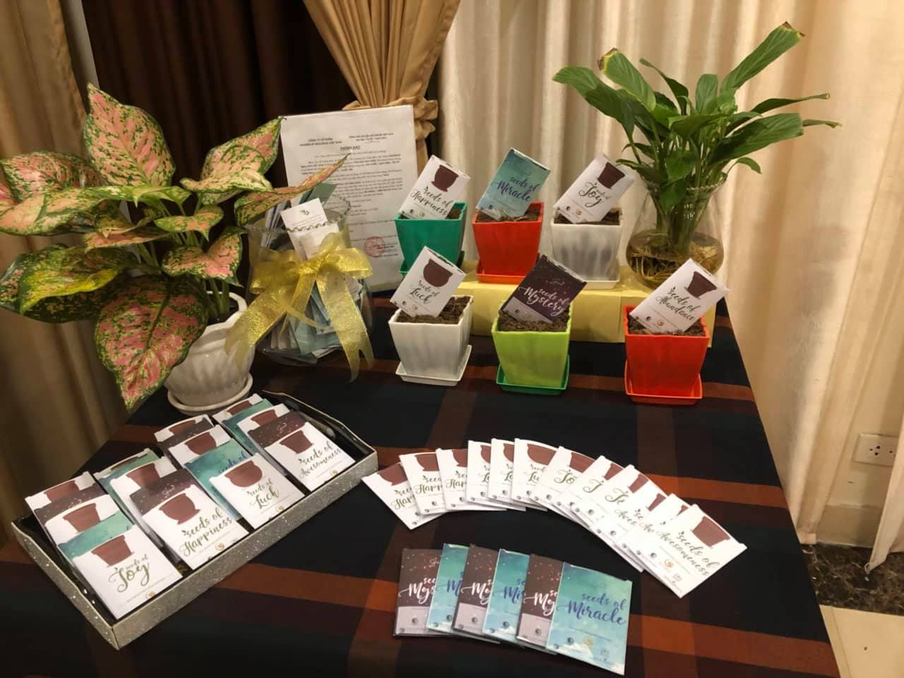 Hương Sen Healthcare tặng khách hàng phong bao hạt giống - bản tiếng Anh 6 Hương Sen Healthcare tặng khách hàng phong bao hạt giống - bản tiếng Anh 6