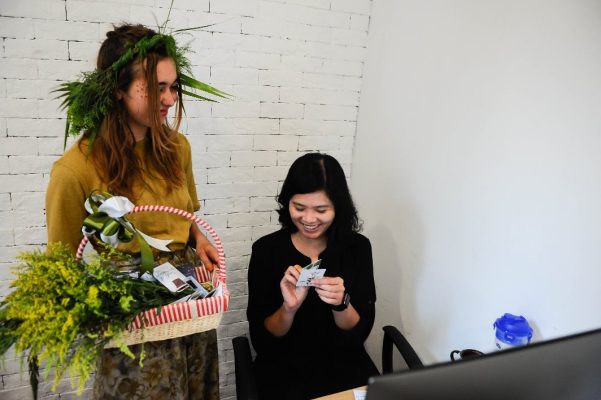 Toong Coworking Space: Đoàn Caravan thần cây diễu hành trao hạt giống yêu thương 8 Toong Coworking Space: Đoàn Caravan thần cây diễu hành trao hạt giống yêu thương 8