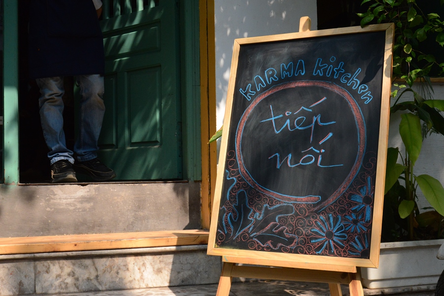 Trao chia sẻ món quà cùng Karma Kitchen 4 Trao chia sẻ món quà cùng Karma Kitchen 4