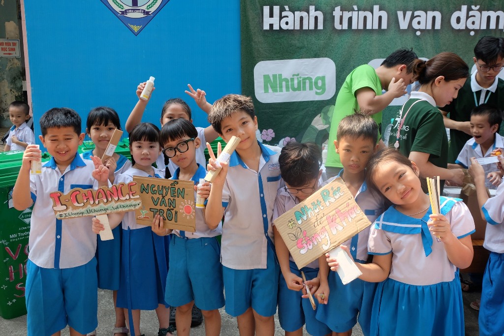 Gieo là nhà tài trợ bạc cho "School Tour 2024: Những dấu chân xanh" của Green Building Vietnam 8 Gieo là nhà tài trợ bạc cho "School Tour 2024: Những dấu chân xanh" của Green Building Vietnam 8