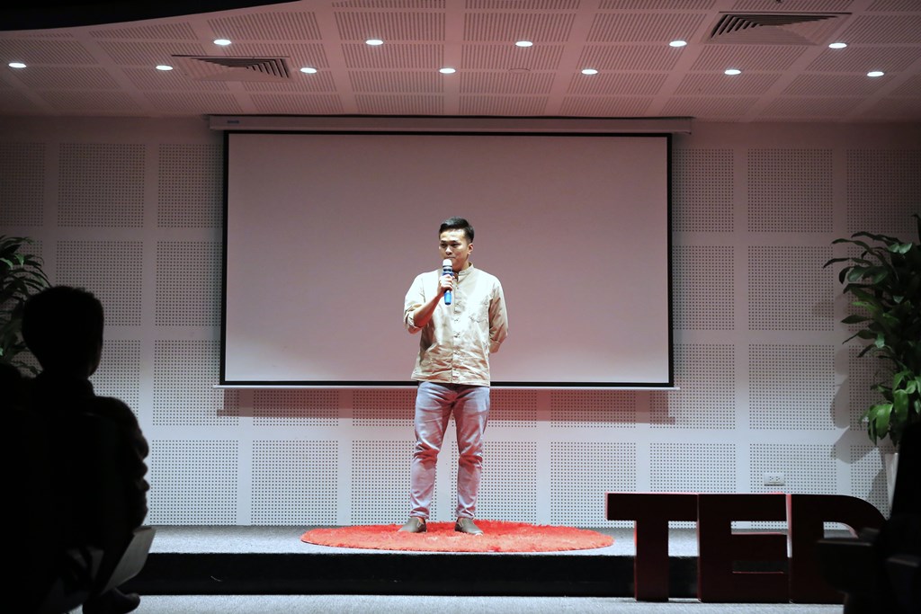 (Video) "Cách tốt nhất để bảo vệ môi trường là không làm gì cả" - Bài phát biểu Tedx của Đồng sáng lập Trao 9