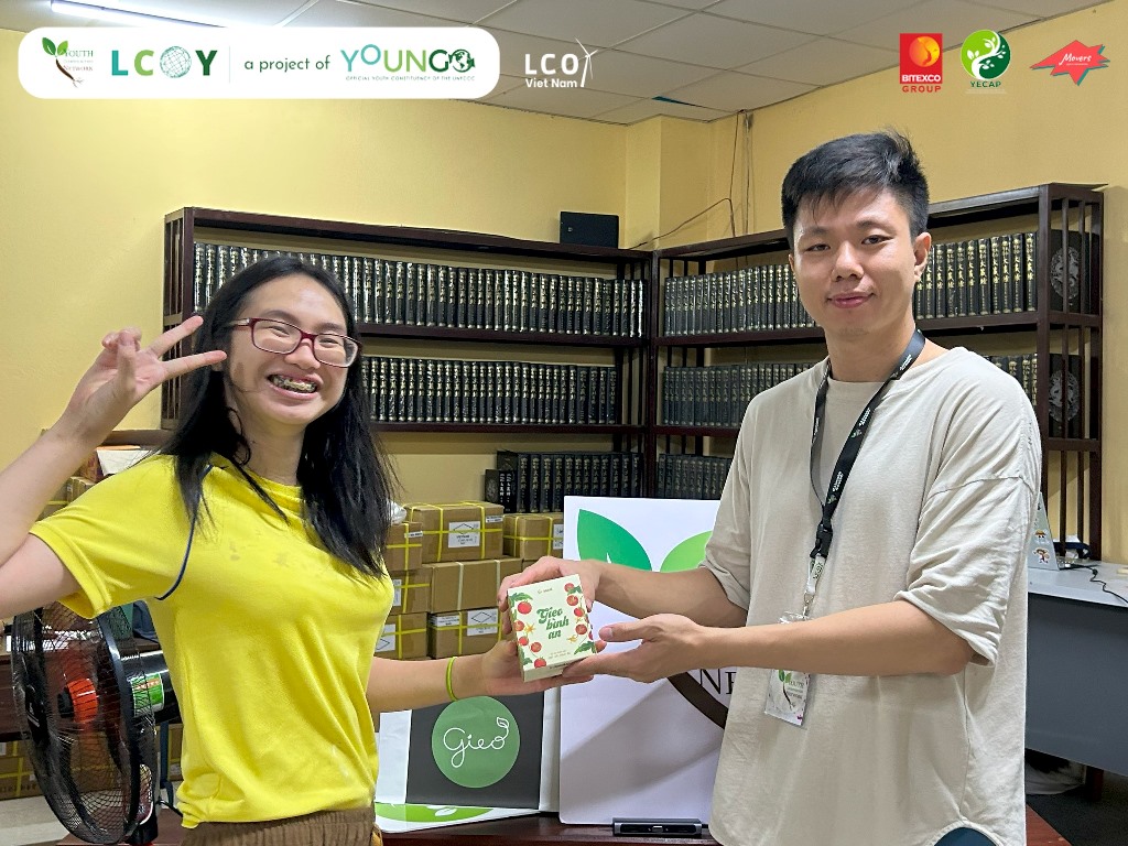 Gieo tài trợ quà tặng cho Hội nghị Thanh niên Việt Nam về Biến đổi khí hậu 2023 6 Gieo tài trợ quà tặng cho Hội nghị Thanh niên Việt Nam về Biến đổi khí hậu 2023 6