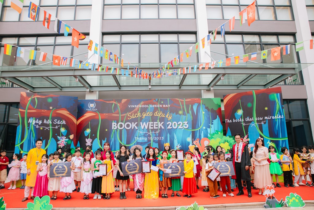 Trao trong lễ tổng kết Book Week 2023 của Trường tiểu học Vinschool Greenbay 10 Trao trong lễ tổng kết Book Week 2023 của Trường tiểu học Vinschool Greenbay 10