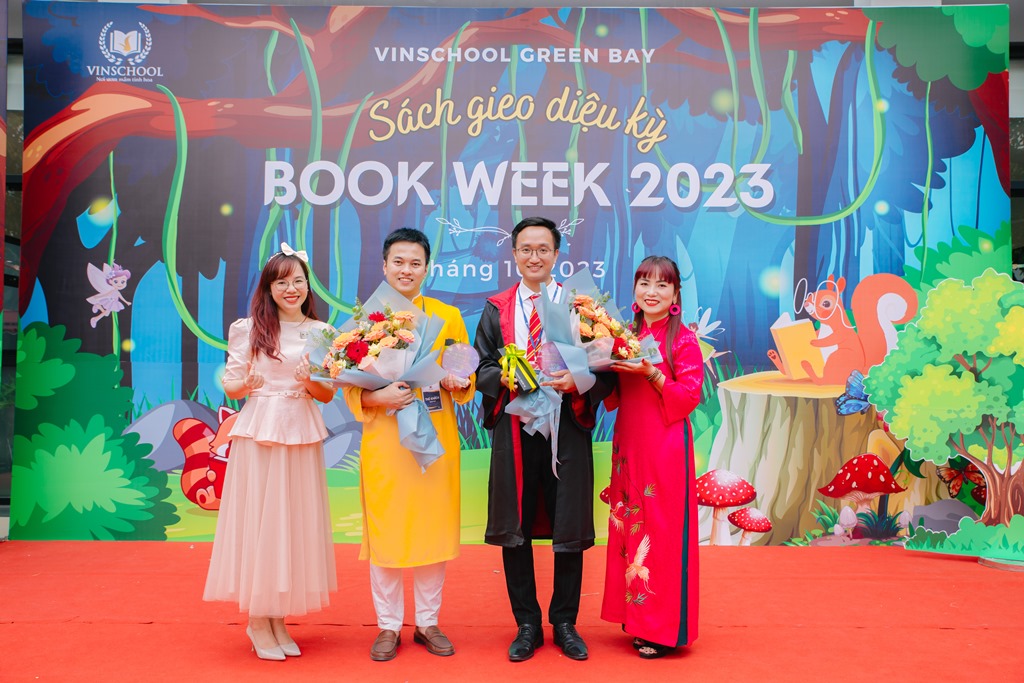Trao trong lễ tổng kết Book Week 2023 của Trường tiểu học Vinschool Greenbay 11 Trao trong lễ tổng kết Book Week 2023 của Trường tiểu học Vinschool Greenbay 11
