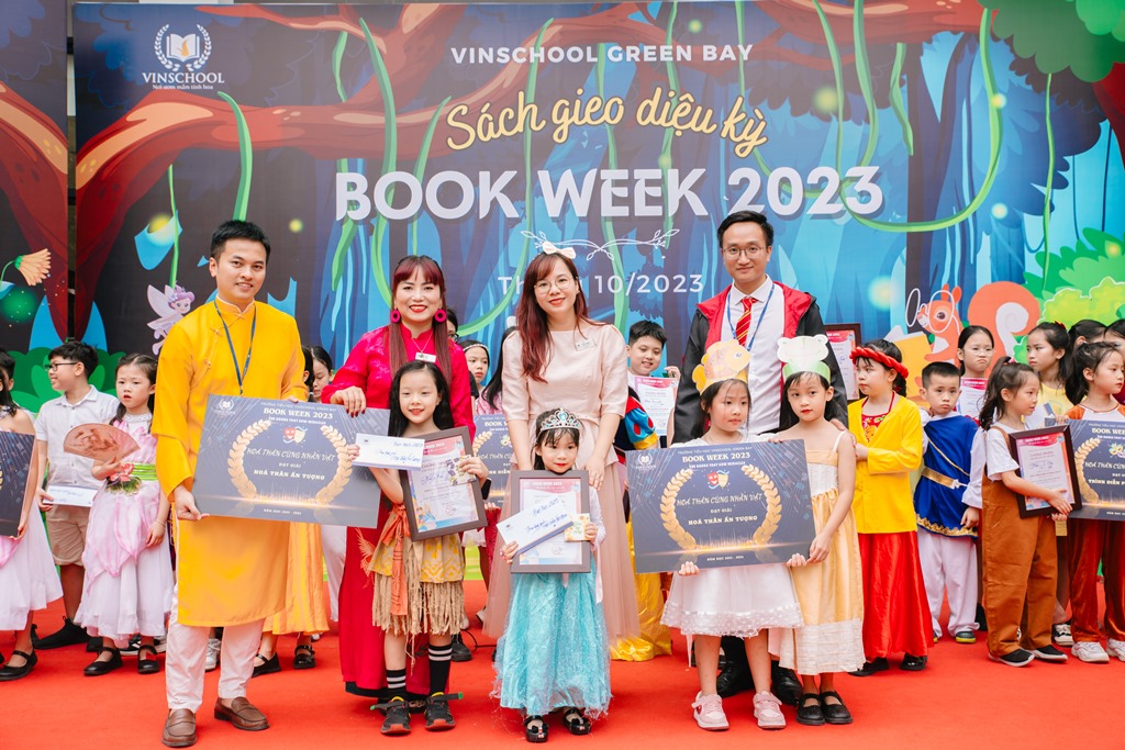 Trao trong lễ tổng kết Book Week 2023 của Trường tiểu học Vinschool Greenbay 9 Trao trong lễ tổng kết Book Week 2023 của Trường tiểu học Vinschool Greenbay 9
