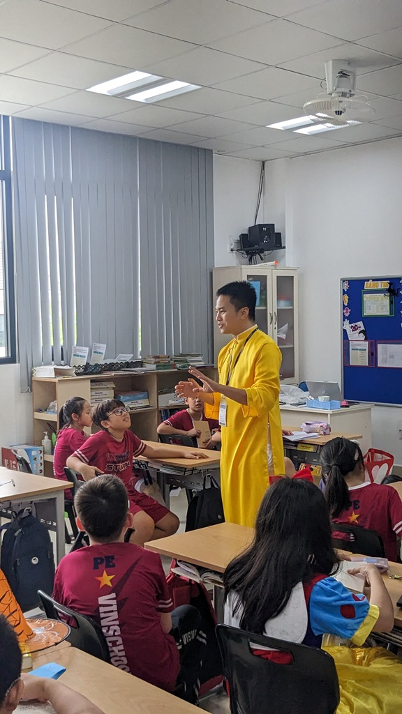 Trao trong lễ tổng kết Book Week 2023 của Trường tiểu học Vinschool Greenbay 12 Trao trong lễ tổng kết Book Week 2023 của Trường tiểu học Vinschool Greenbay 12
