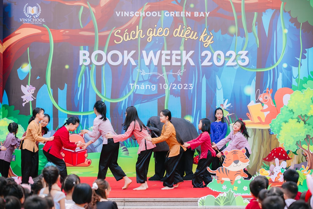 Trao trong lễ tổng kết Book Week 2023 của Trường tiểu học Vinschool Greenbay 15 Trao trong lễ tổng kết Book Week 2023 của Trường tiểu học Vinschool Greenbay 15