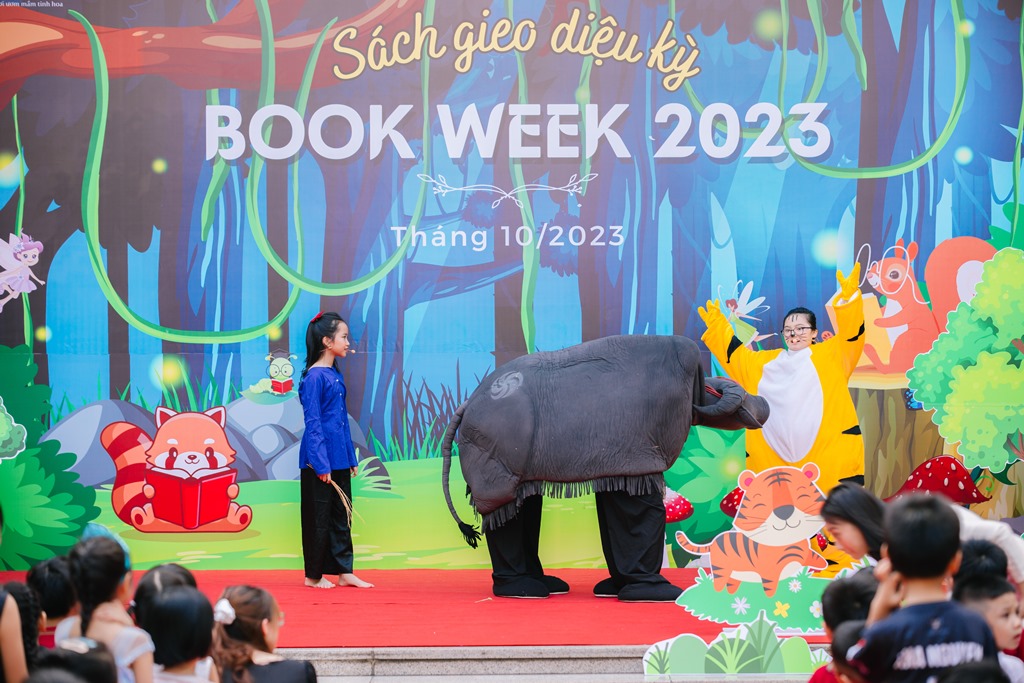 Trao trong lễ tổng kết Book Week 2023 của Trường tiểu học Vinschool Greenbay 16 Trao trong lễ tổng kết Book Week 2023 của Trường tiểu học Vinschool Greenbay 16