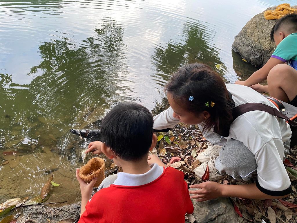 Gieo tặng Kit trồng cây cho Blue Dragon trong ngày chữa lành với thiên nhiên 11 Gieo tặng Kit trồng cây cho Blue Dragon trong ngày chữa lành với thiên nhiên 11