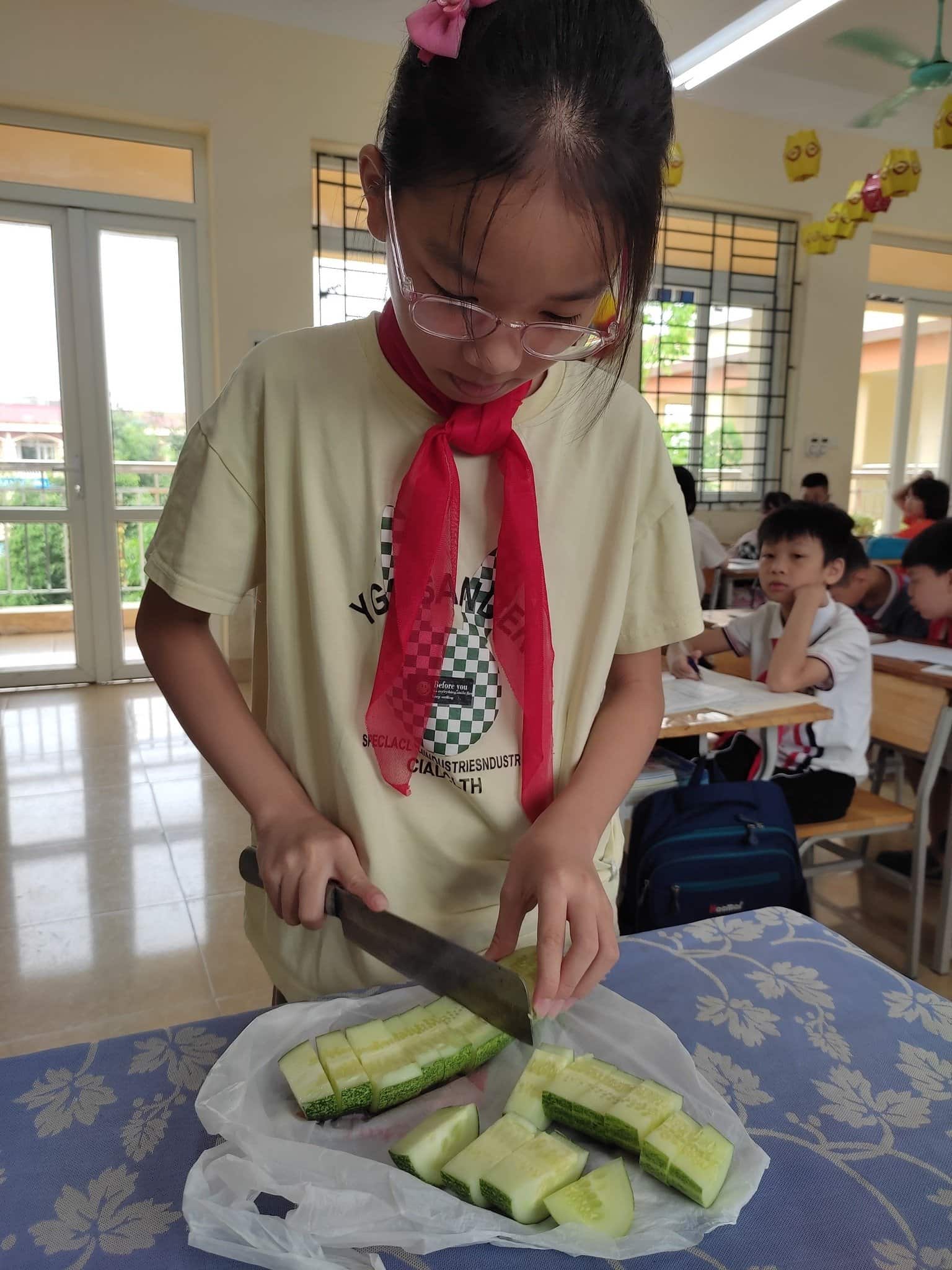 [Hà Nam] Thành quả gieo hạt từ Lì xì Hạt Giống của “nông dân nhí" trường tiểu học Trần Hưng Đạo 7