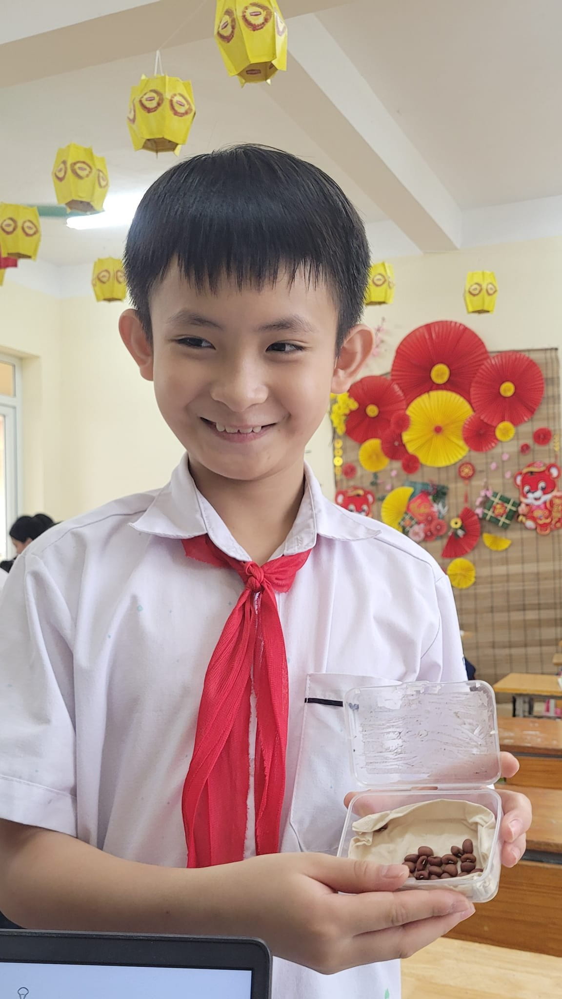 [Hà Nam] Thành quả gieo hạt từ Lì xì Hạt Giống của “nông dân nhí" trường tiểu học Trần Hưng Đạo 9