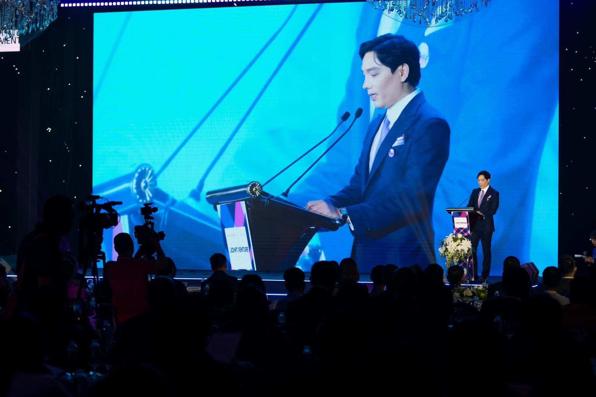 Quà tặng trong buổi ra mắt liên doanh 5000 tỷ giữa Aeon Entertainment và Beta Media là gì? 4