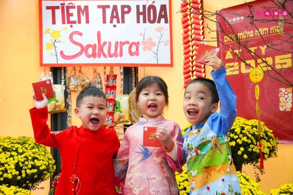 Hệ thống trường mẫu giáo Sakura Montessori tặng Lì xì Hạt giống 1