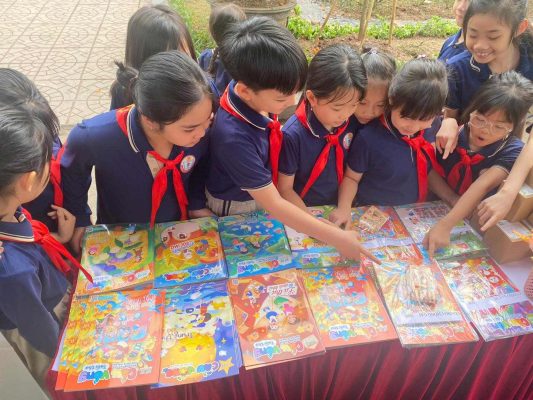 Báo Cầu Vồng Tuổi Thơ giới thiệu sách "Trí khôn của ta đây" (Phần 2) của Trao Books trên số báo tháng 04/2025 8