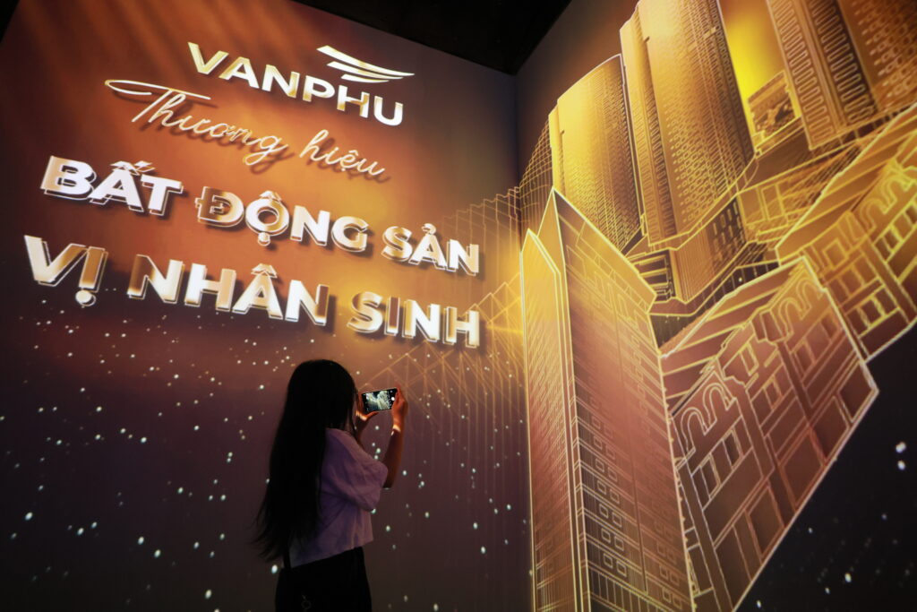 Hàng ngàn bộ kit trồng cây của Gieo kể chuyện CHẠM 'vị nhân sinh' cho Văn Phú Invest 3 Hàng ngàn bộ kit trồng cây của Gieo kể chuyện CHẠM 'vị nhân sinh' cho Văn Phú Invest 3