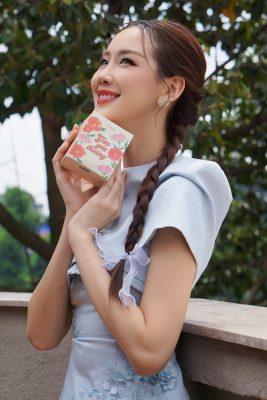 Hoa hậu Lê Nguyễn Bảo Ngọc dành sự yêu mến đặc biệt cho Gieo 6 Hoa hậu Lê Nguyễn Bảo Ngọc dành sự yêu mến đặc biệt cho Gieo 6