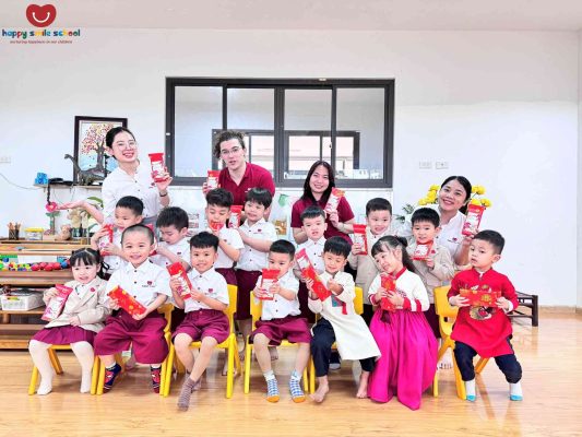 Lì xì Hạt giống: Khi mầm xanh là khởi đầu cho những ước mơ của học trò tại Happy Smile School 101