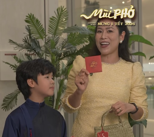 Lì xì Hạt giống của Gieo được Ê kíp phim Mùi Phở tặng khách tới sự kiện Showcase 1 Lì xì Hạt giống của Gieo được Ê kíp phim Mùi Phở tặng khách tới sự kiện Showcase 1