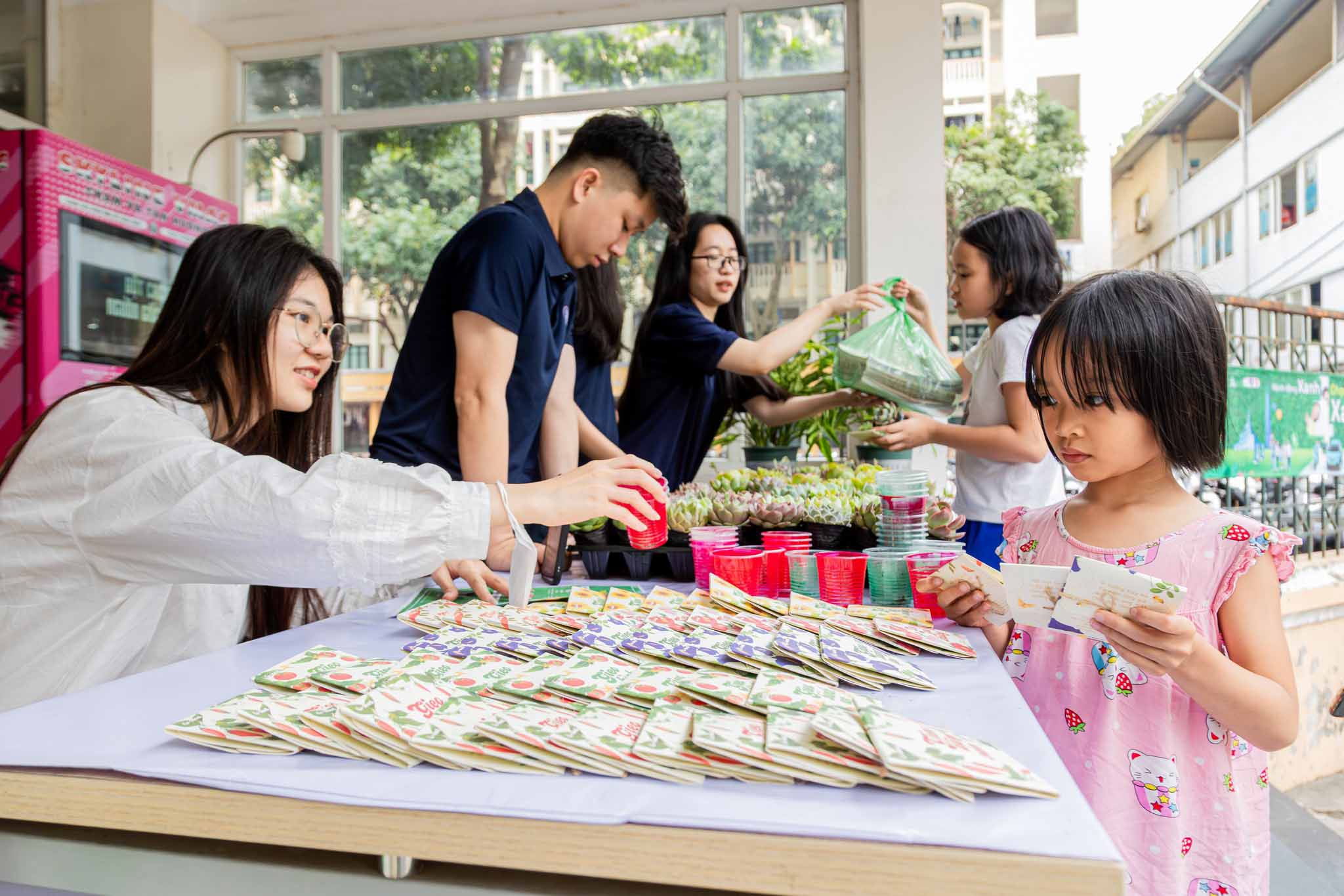 Gieo x Vingroup: "Hạt giống ước mơ" tại Lễ ra quân tháng hành động vì Môi Trường tại Phú Diễn 3