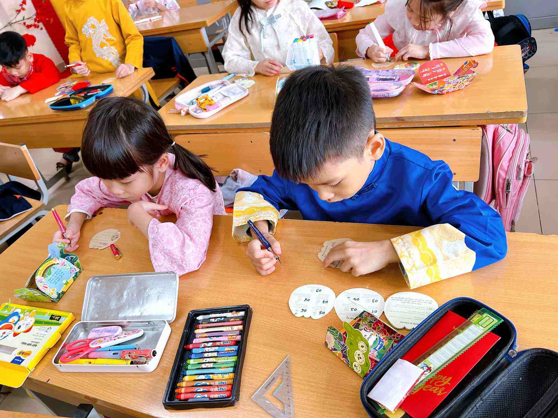 Khi Lì xì Hạt giống nảy mầm trên tay và trong tim học trò 9